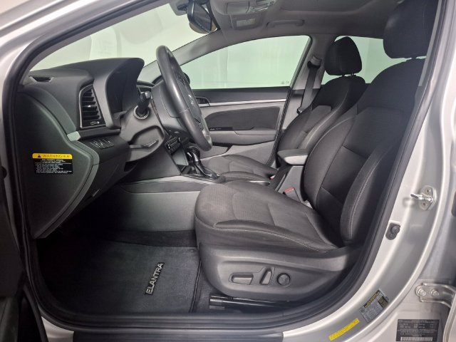 Used 2017 Hyundai Elantra Value Edition FWD image 14