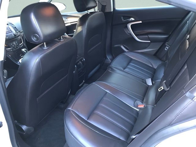 Used 2017 Buick Regal Sport Touring FWD image 12