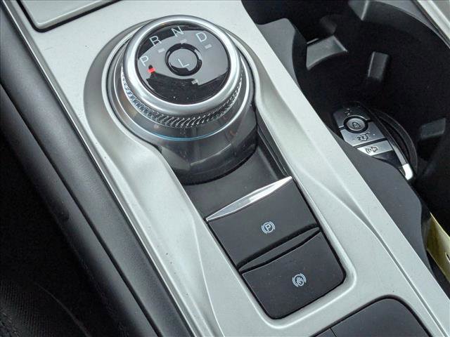 Used 2023 Ford Explorer XLT image 12