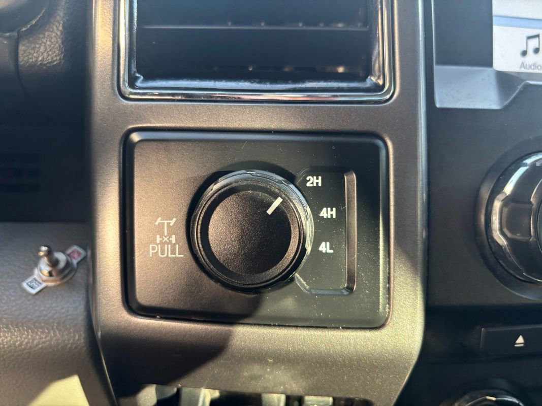 Used 2018 Ford F350 XLT image 27