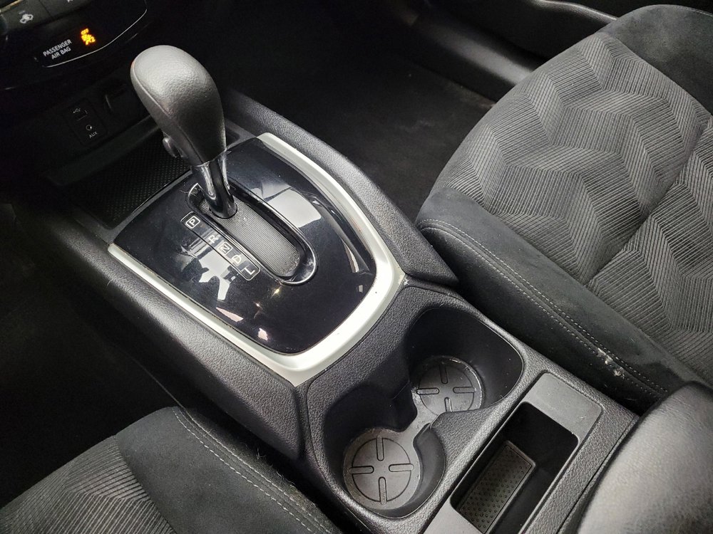Used 2014 Nissan Rogue SV AWD/4WD image 26