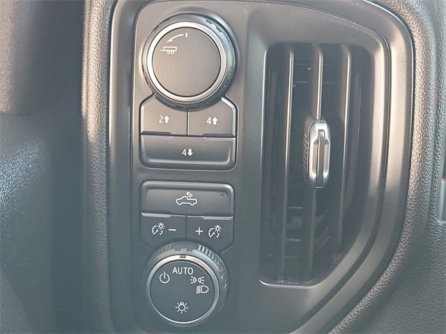 Certified 2025 Chevrolet Silverado 2500 Custom image 15