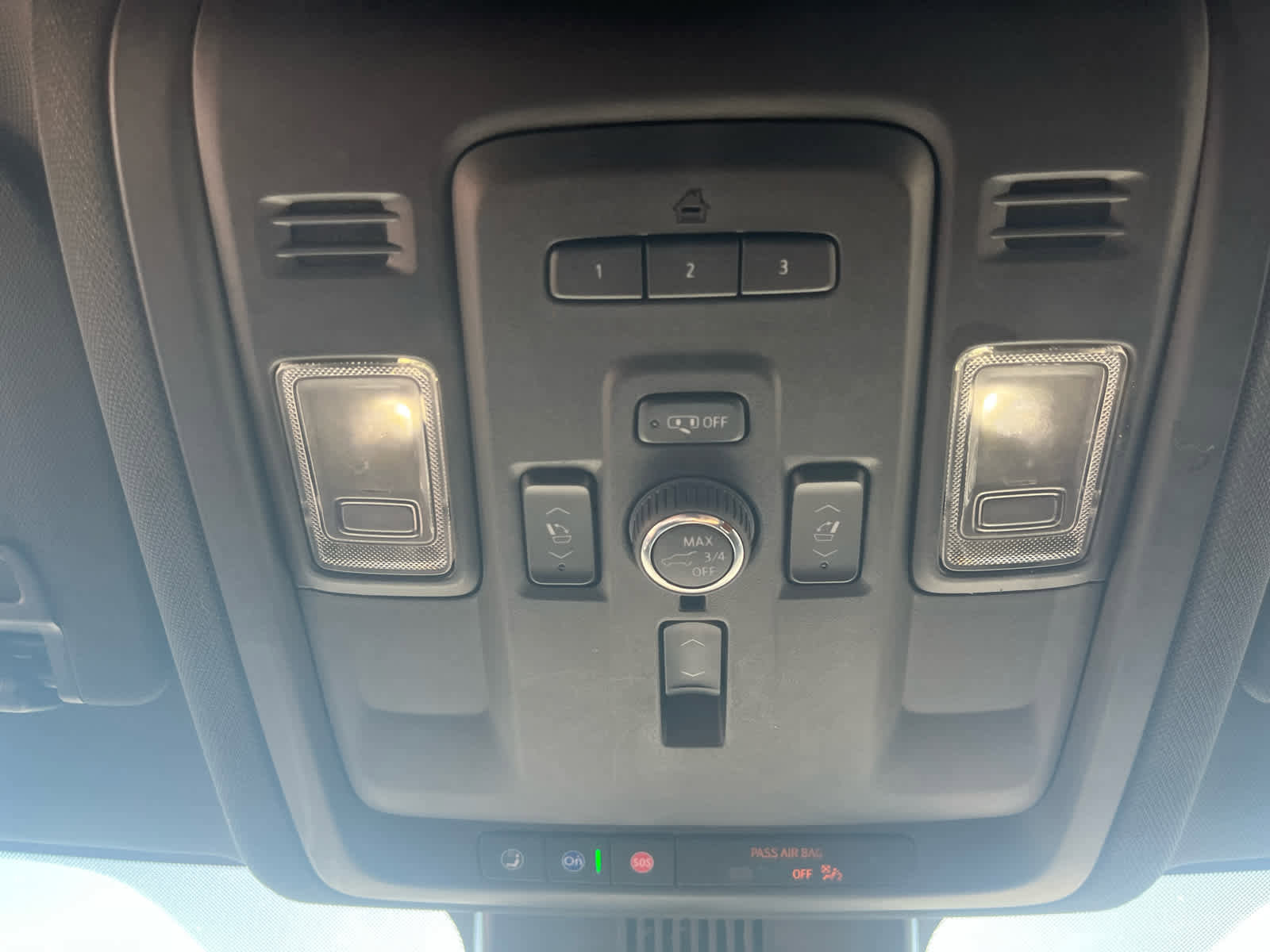 Used 2023 Chevrolet Suburban Premier image 28