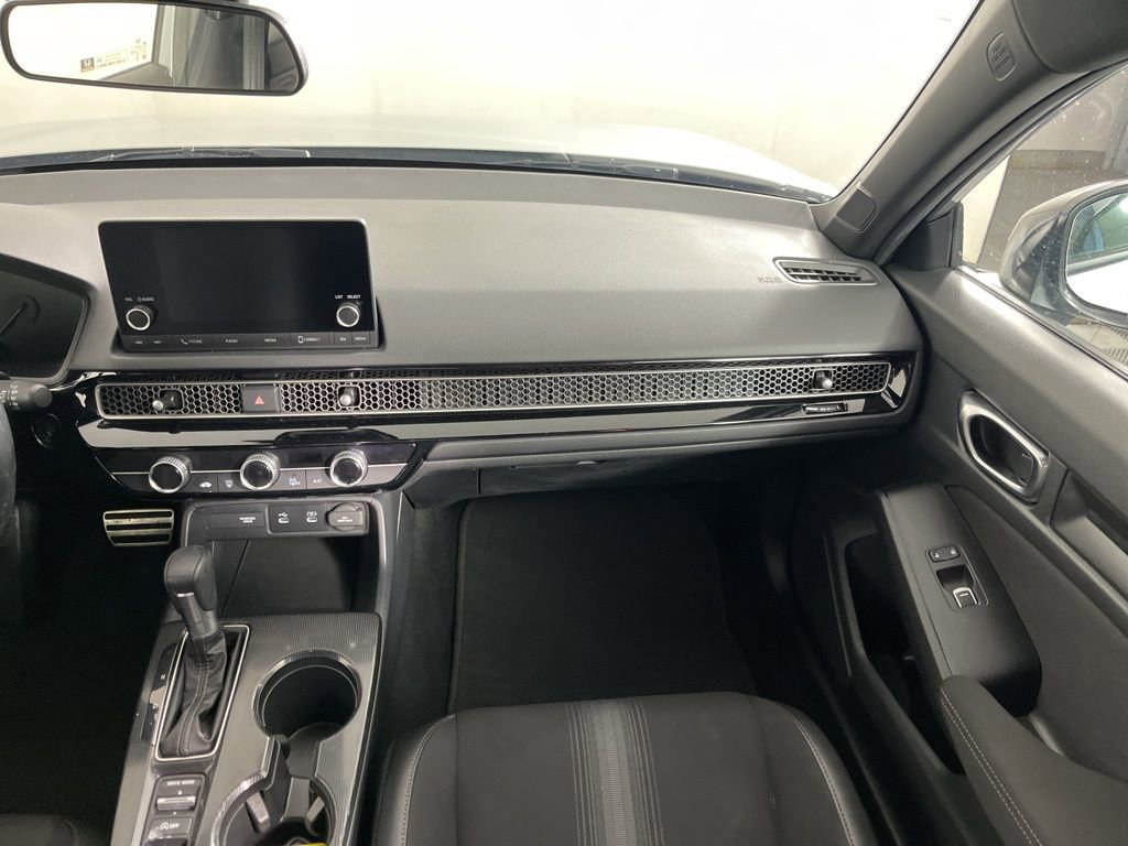 Used 2025 Honda Civic Sport image 18