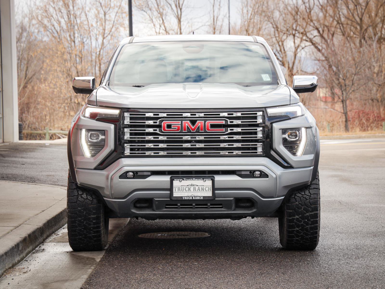 Used 2023 GMC Canyon Denali image 10