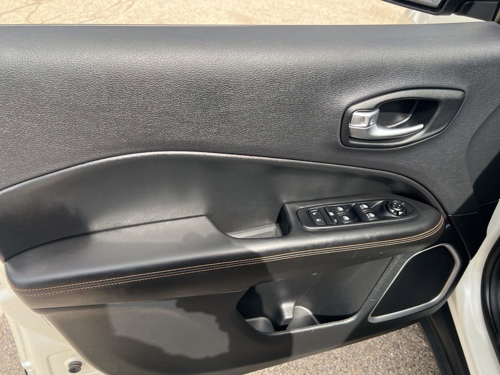 Used 2021 Jeep Compass Limited image 6