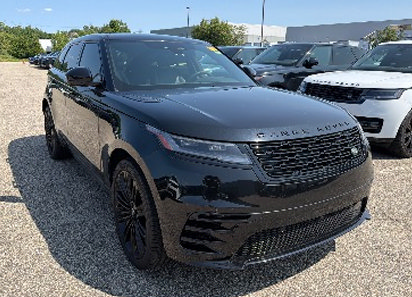 Used 2026 Land Rover Range Rover Velar Dynamic SE AWD/4WD image 3