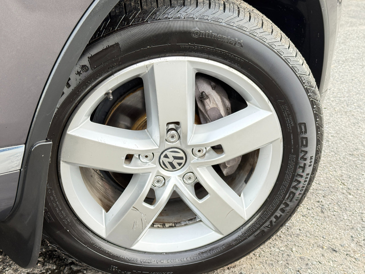 Used 2012 Volkswagen Touareg VR6 image 90