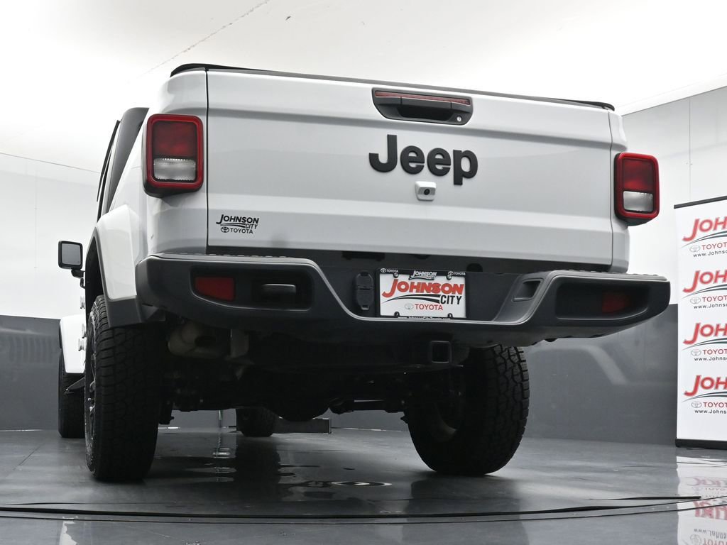 Used 2023 Jeep Gladiator Sport AWD/4WD image 36