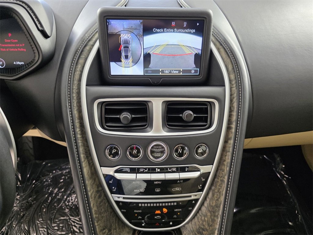 Used 2023 Aston Martin DB11 Coupe image 20