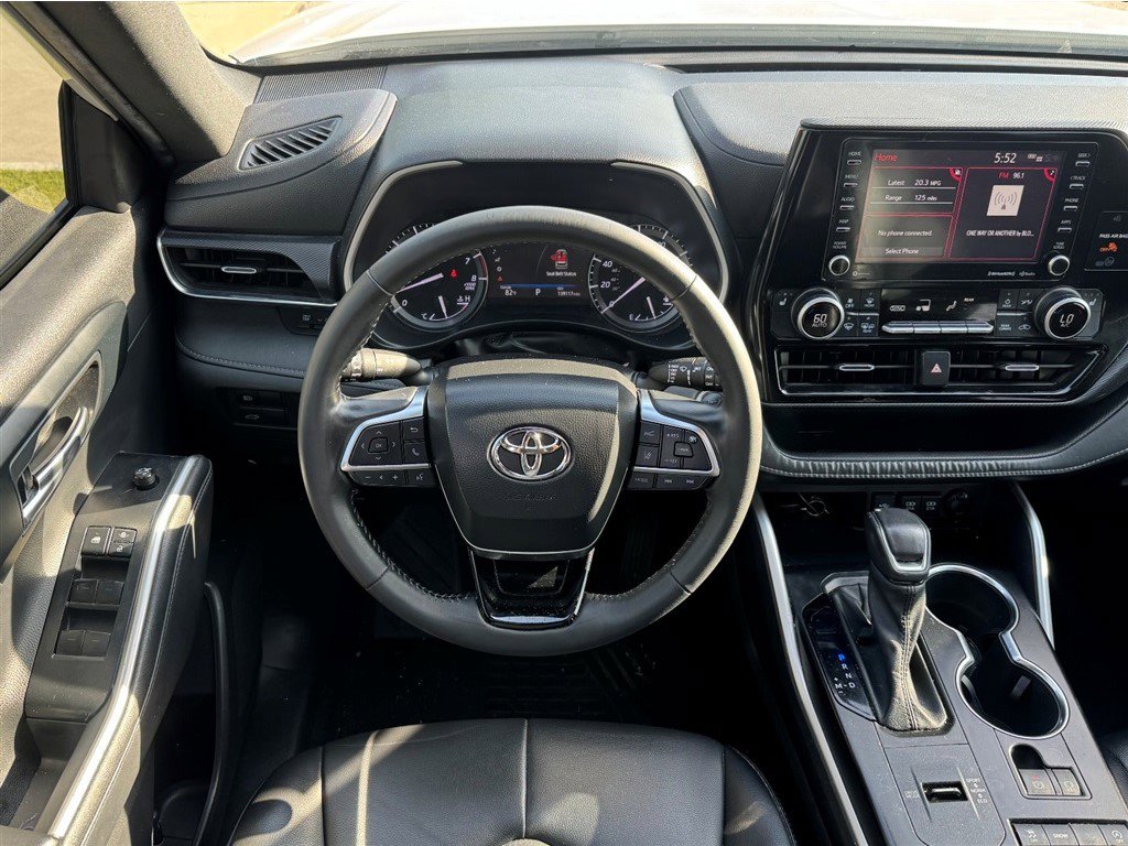 Used 2021 Toyota Highlander XSE FWD image 4