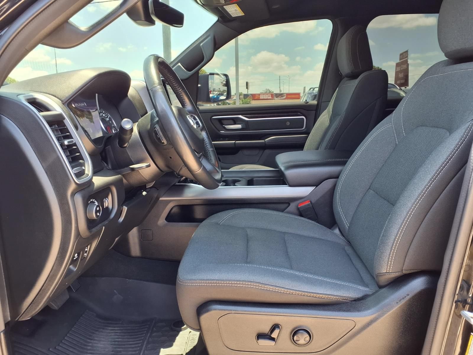Used 2023 RAM 1500 Big Horn AWD/4WD image 11
