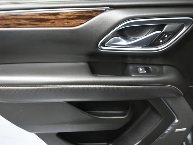 Used 2021 Chevrolet Tahoe Premier w/ Premium Package image 19