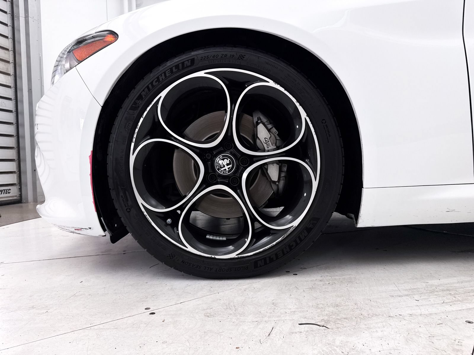 Used 2022 Alfa Romeo Giulia Ti w/ Active Assist Plus Package RWD image 17