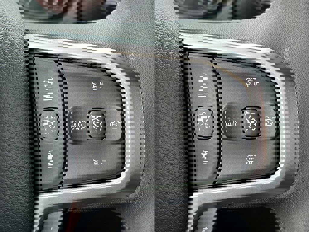 Used 2025 RAM 2500 Big Horn image 26