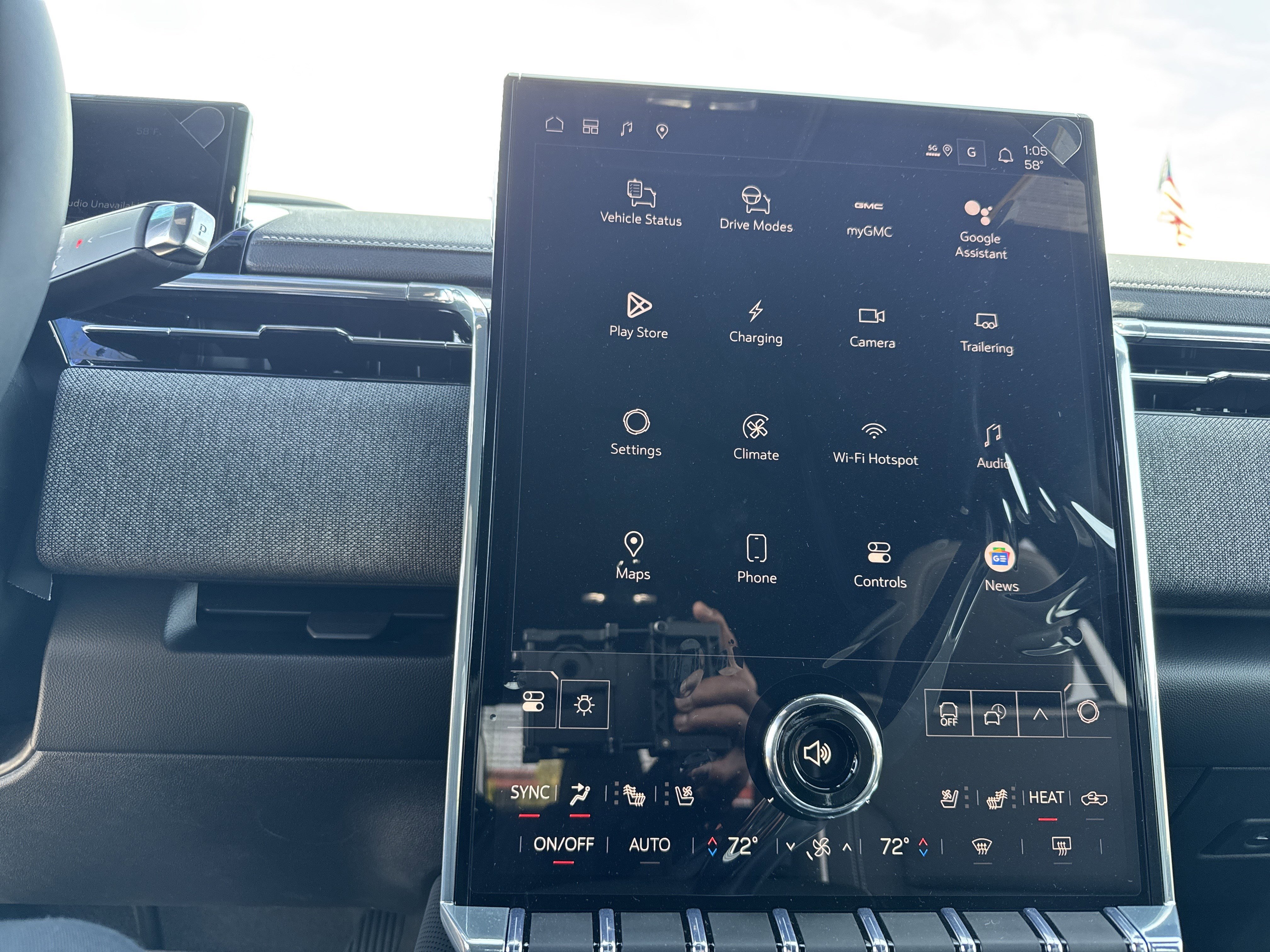 New 2026 GMC Sierra EV Elevation w/ Premium Package image 23