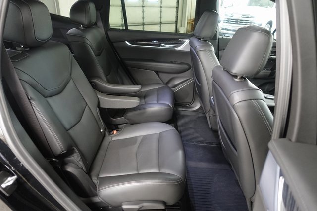 Used 2024 Cadillac XT6 Premium Luxury w/ LPO, Floor Liner Package image 27