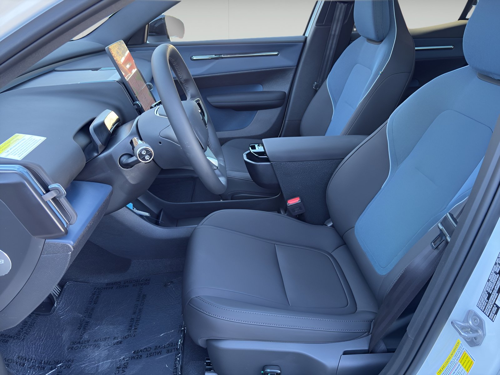 New 2026 Volvo EX30 Plus w/ Protection Package Premier AWD/4WD image 9