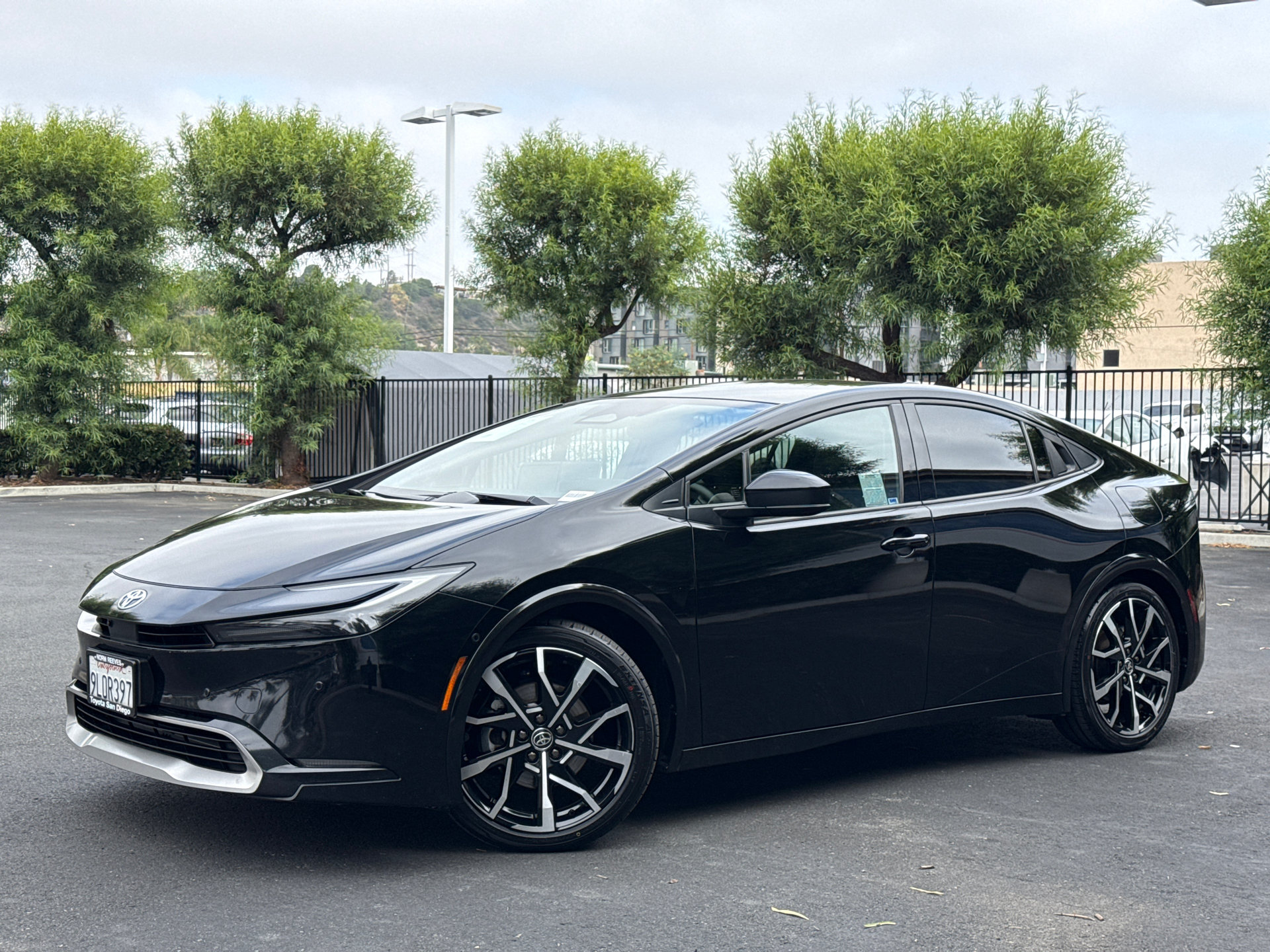 Certified 2024 Toyota Prius Prime Premium w/ Advanced Technology Package FWD image 2