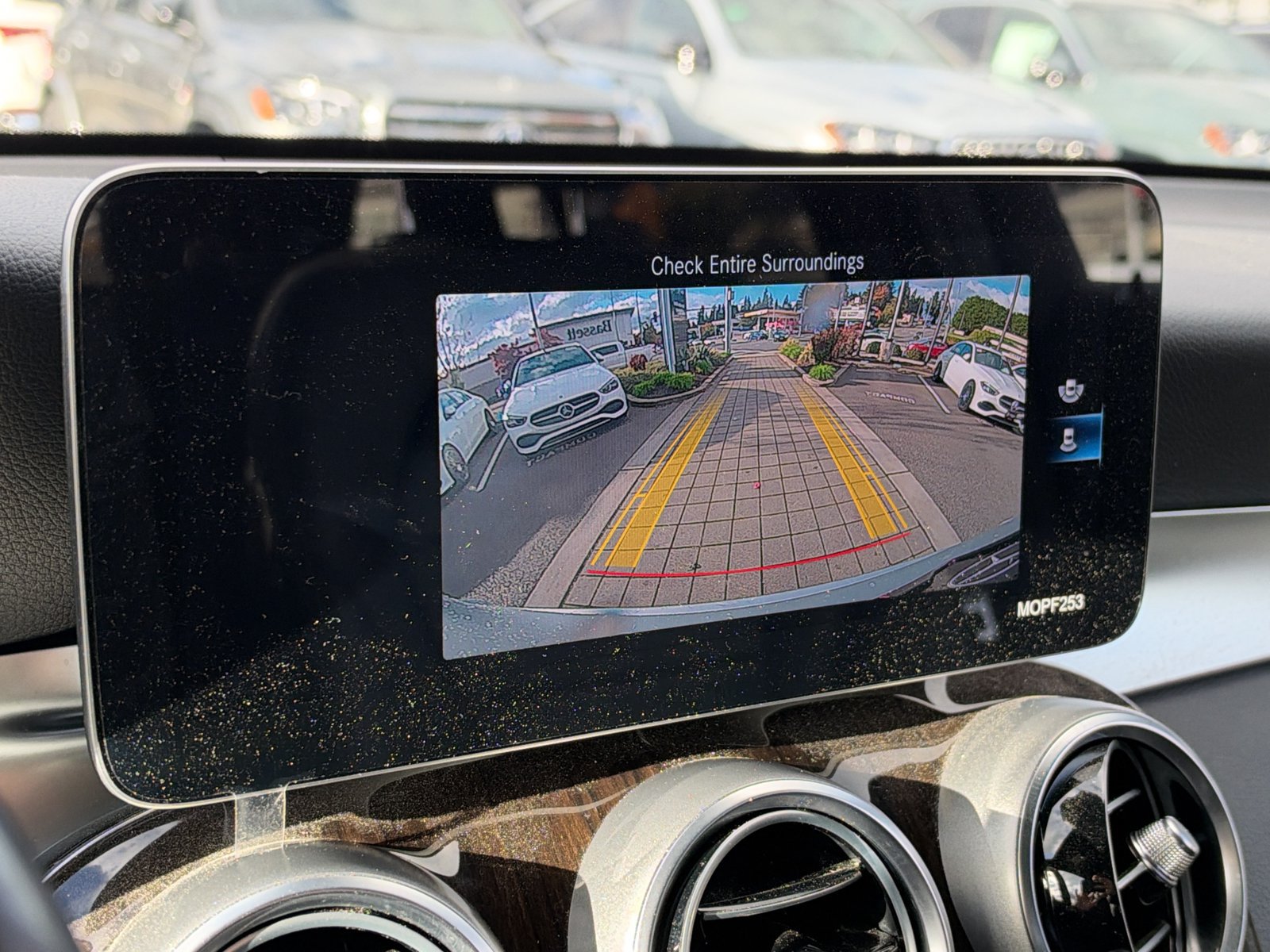 Used 2020 Mercedes-Benz GLC 300 4MATIC image 17