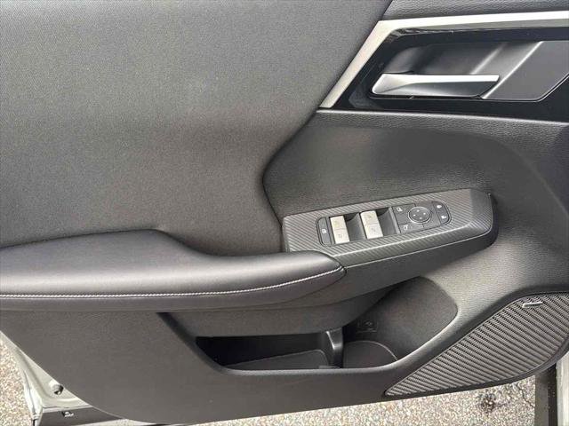 New 2026 Mitsubishi Outlander ES image 15