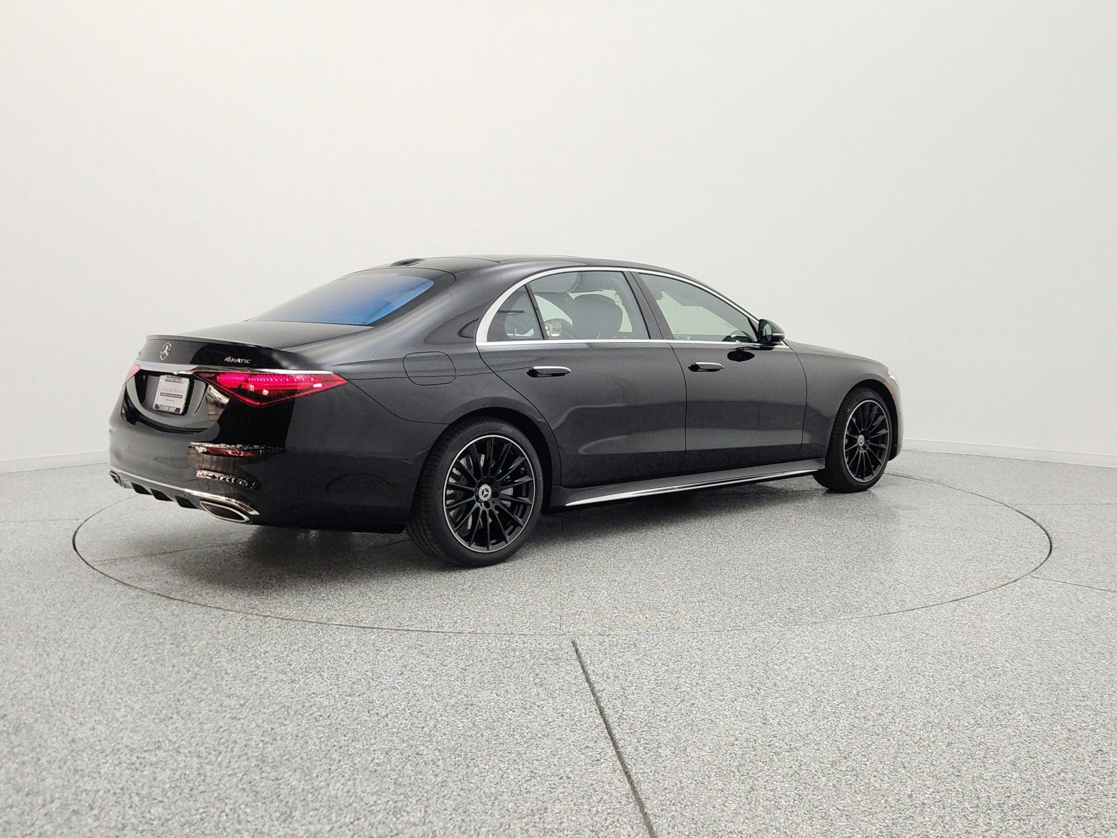 New 2026 Mercedes-Benz S 580e 4MATIC Sedan image 5