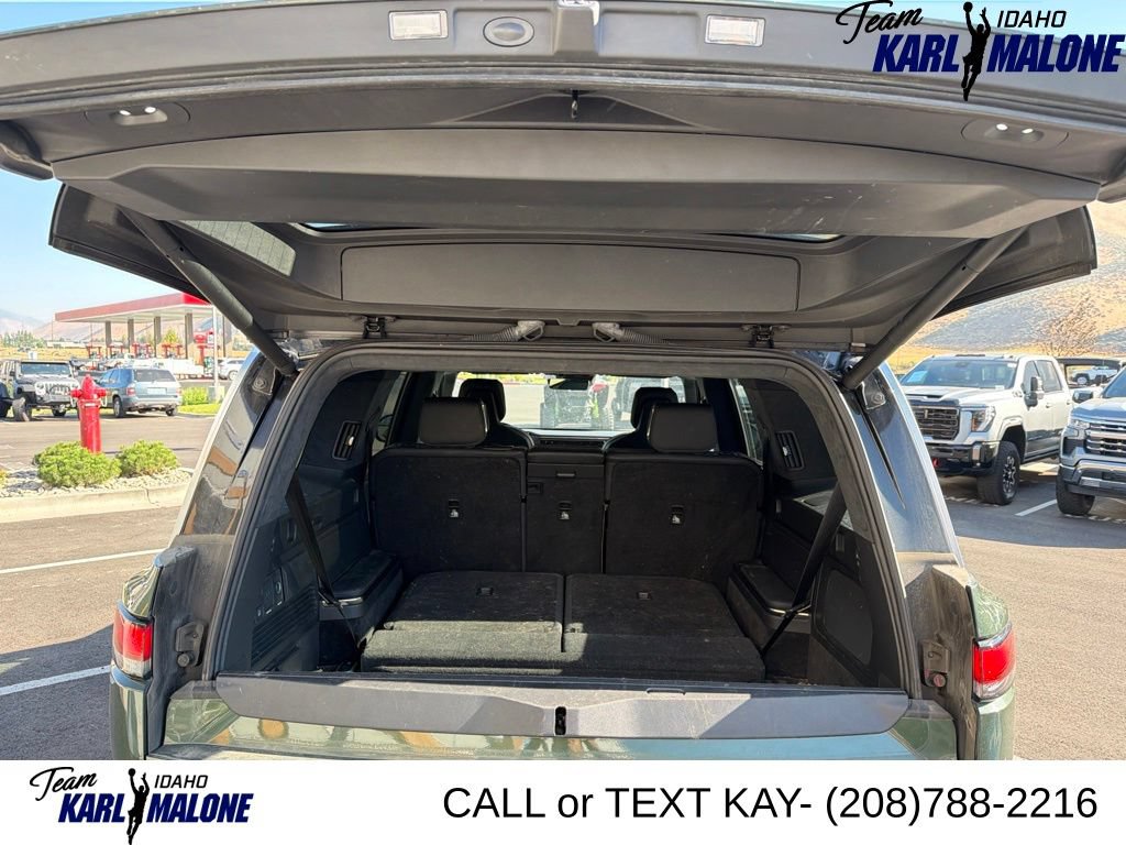 Used 2023 Rivian R1S Adventure AWD/4WD image 6