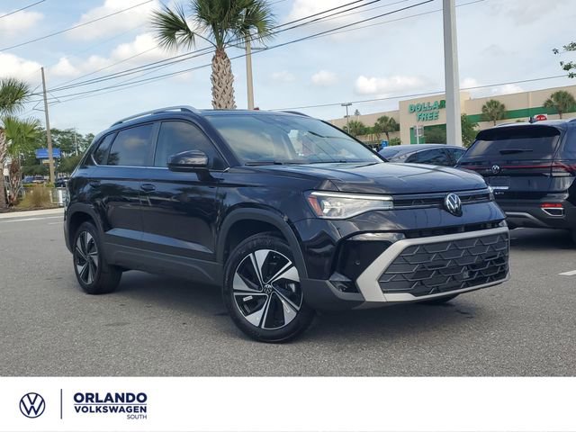 Used 2025 Volkswagen Taos SE w/ Panoramic Sunroof Package image 1