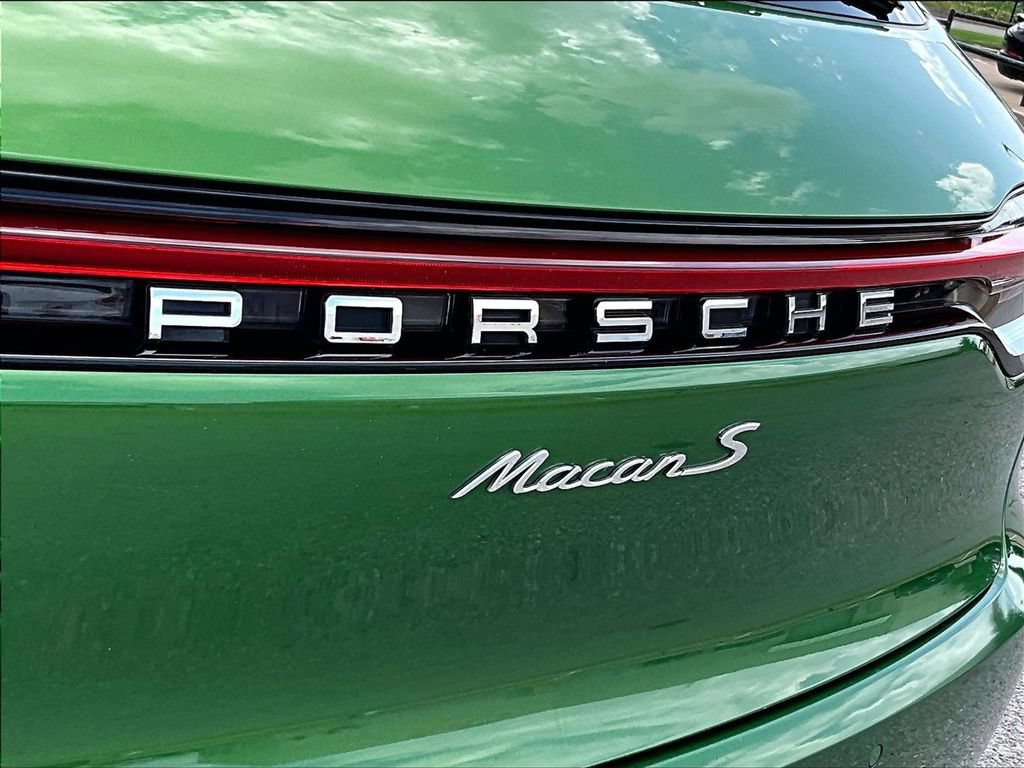 Certified 2020 Porsche Macan S AWD/4WD image 22