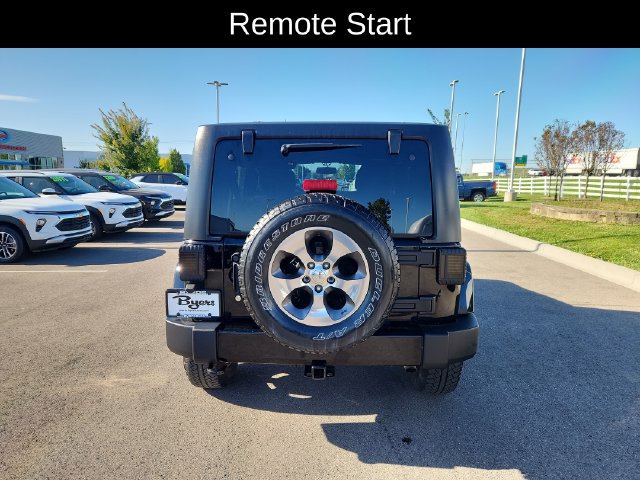 Used 2017 Jeep Wrangler Unlimited Sahara w/ Dual Top Group AWD/4WD image 8