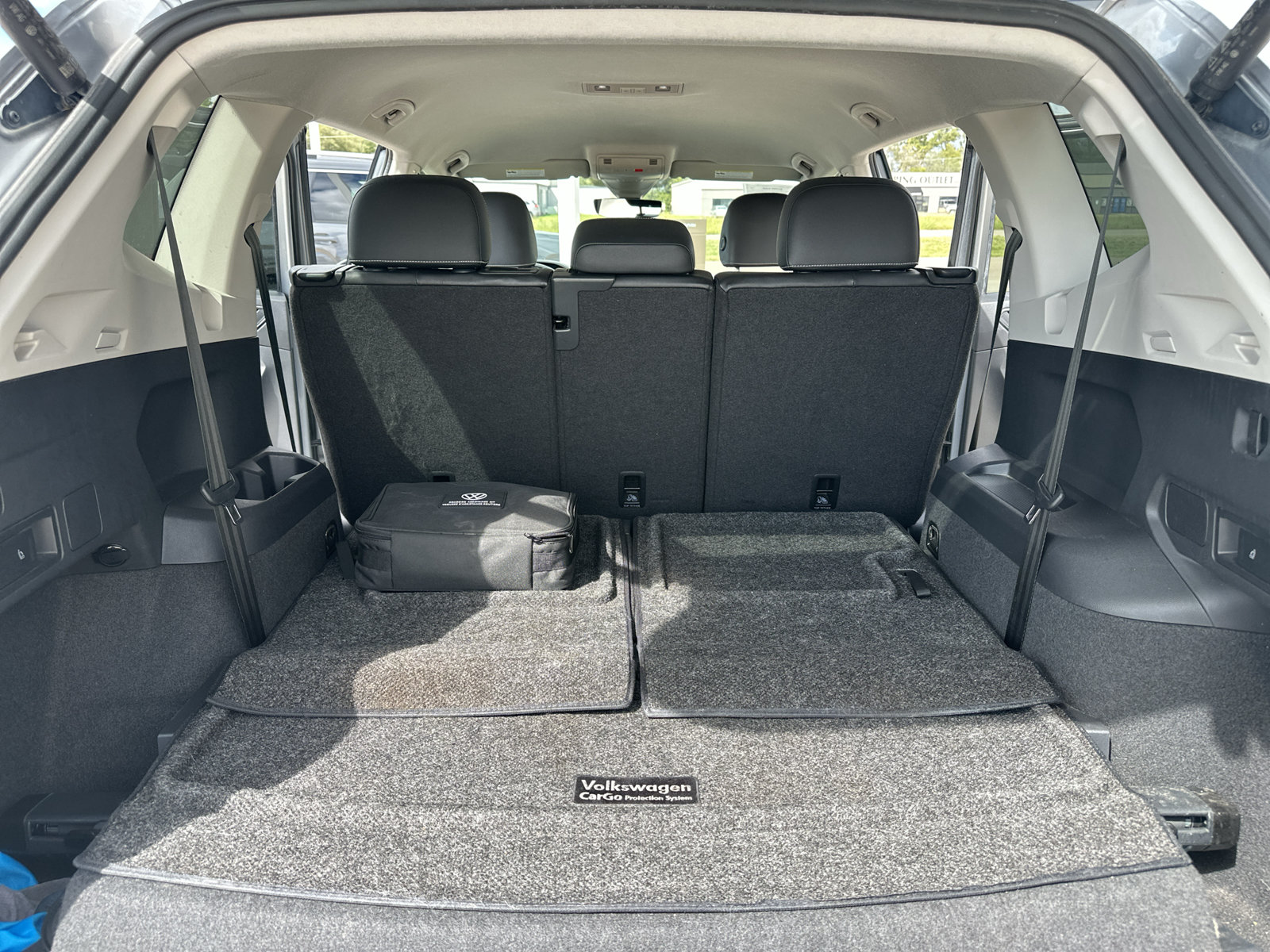 Used 2023 Volkswagen Tiguan SE FWD image 32