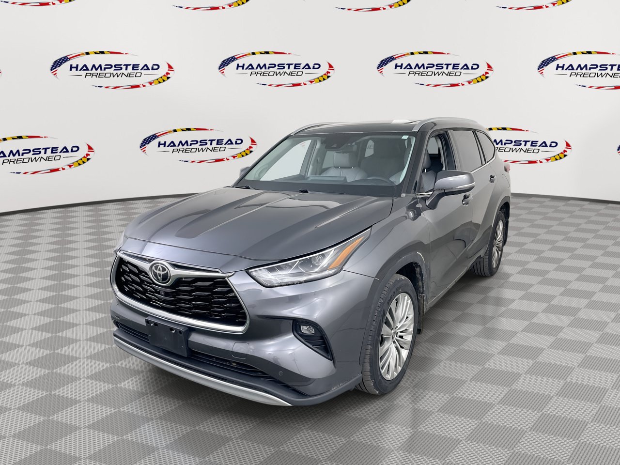 Used 2021 Toyota Highlander Platinum AWD/4WD image 1