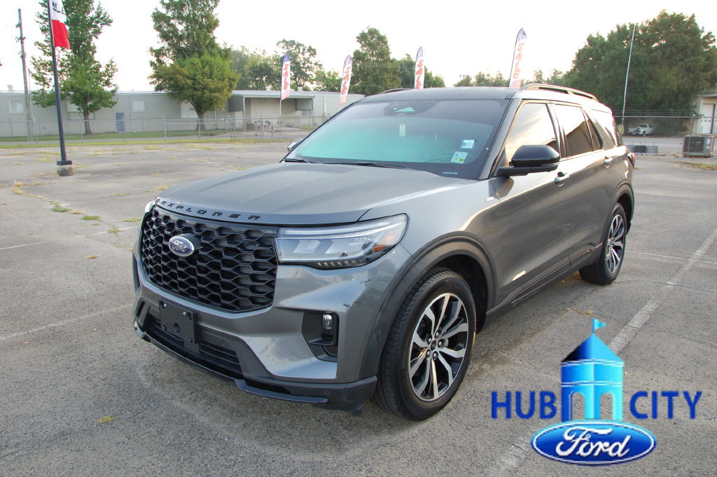 Used 2025 Ford Explorer ST-Line
