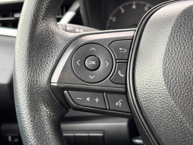 Used 2025 Toyota Corolla LE FWD image 19