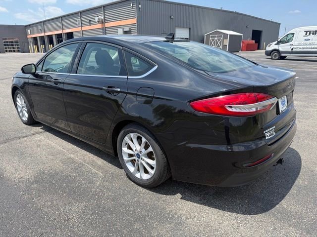 Used 2020 Ford Fusion SE FWD image 6