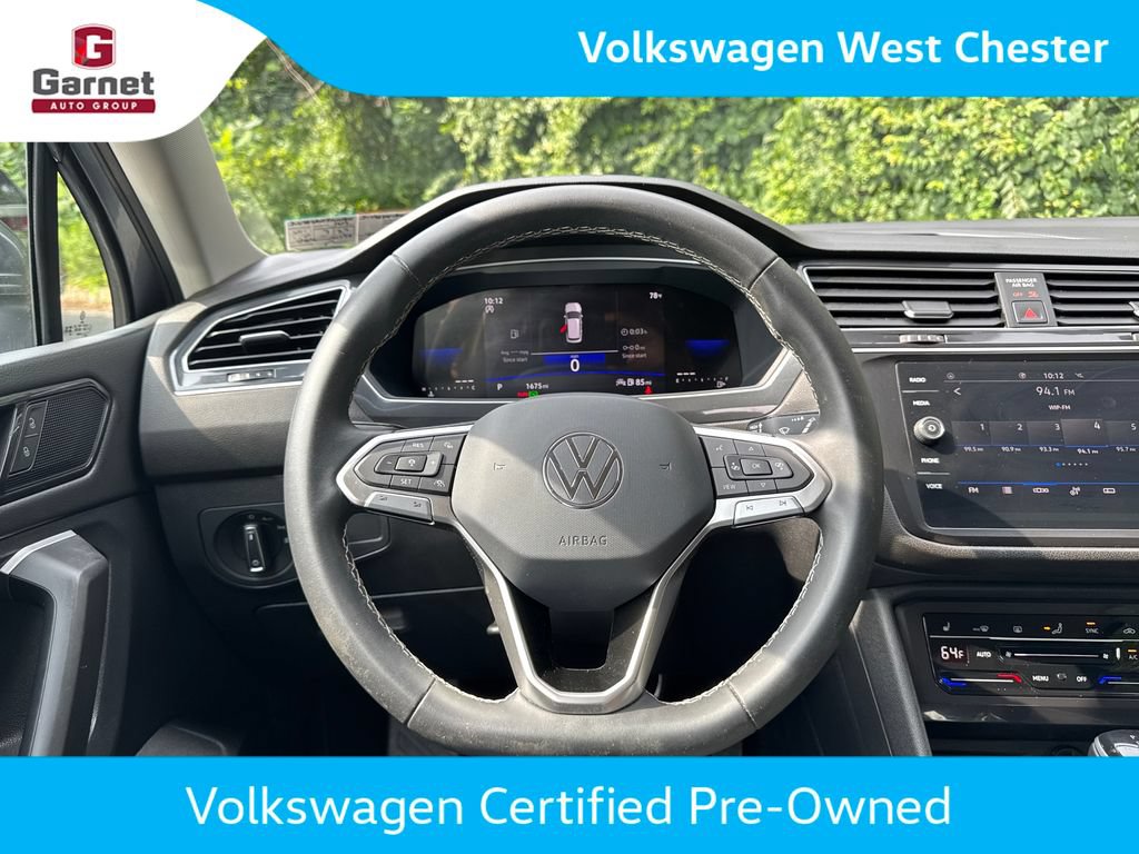 Certified 2023 Volkswagen Tiguan SE FWD image 30