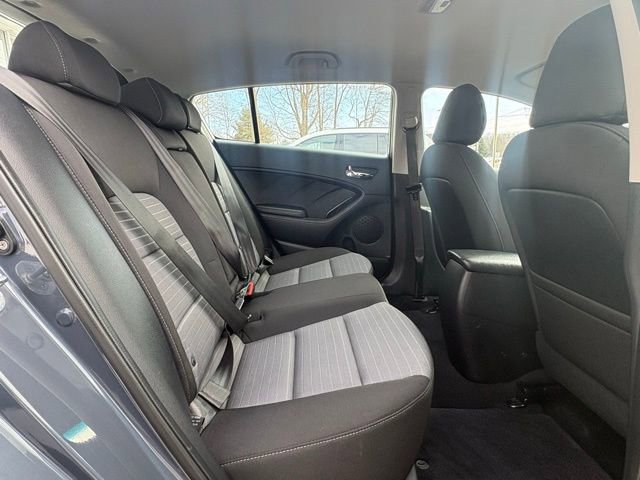 Used 2015 Kia Forte EX image 19