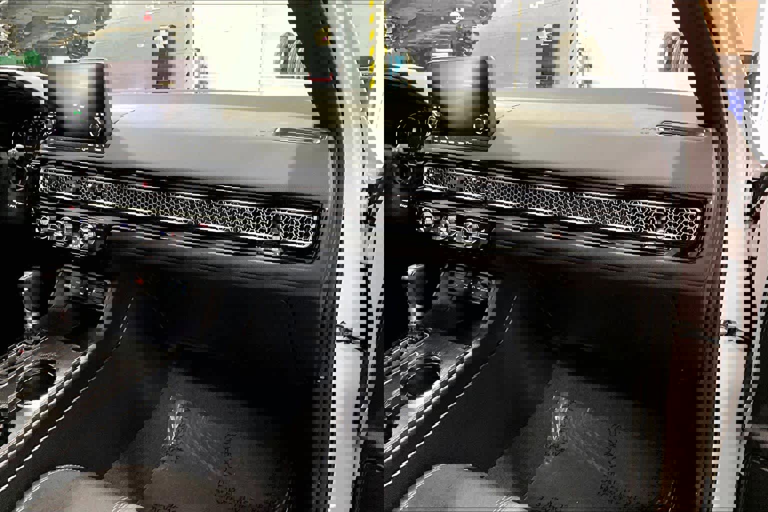 Used 2025 Honda Civic Sport image 19