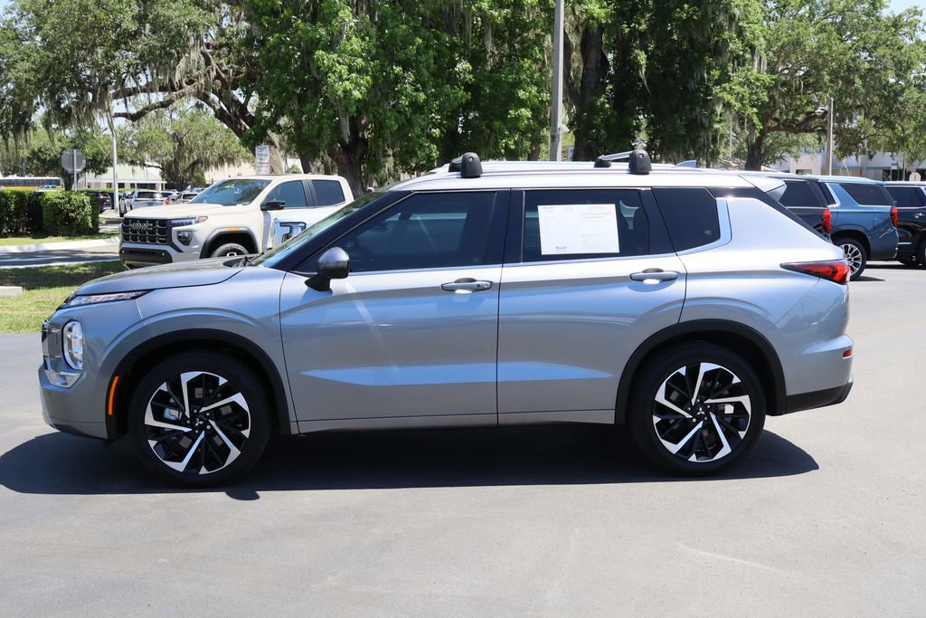 Used 2022 Mitsubishi Outlander SEL image 4