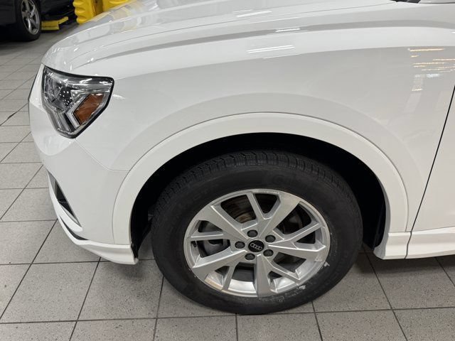 Certified 2023 Audi Q3 2.0T Premium w/ Convenience Package AWD/4WD image 10
