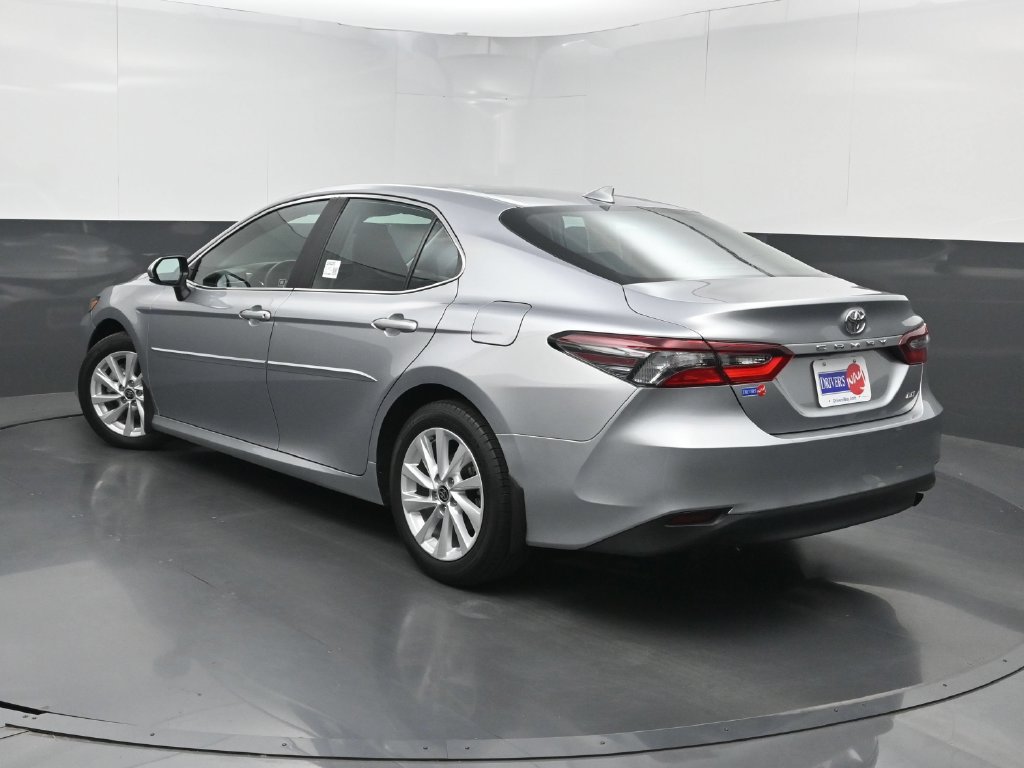 Used 2024 Toyota Camry LE FWD image 21