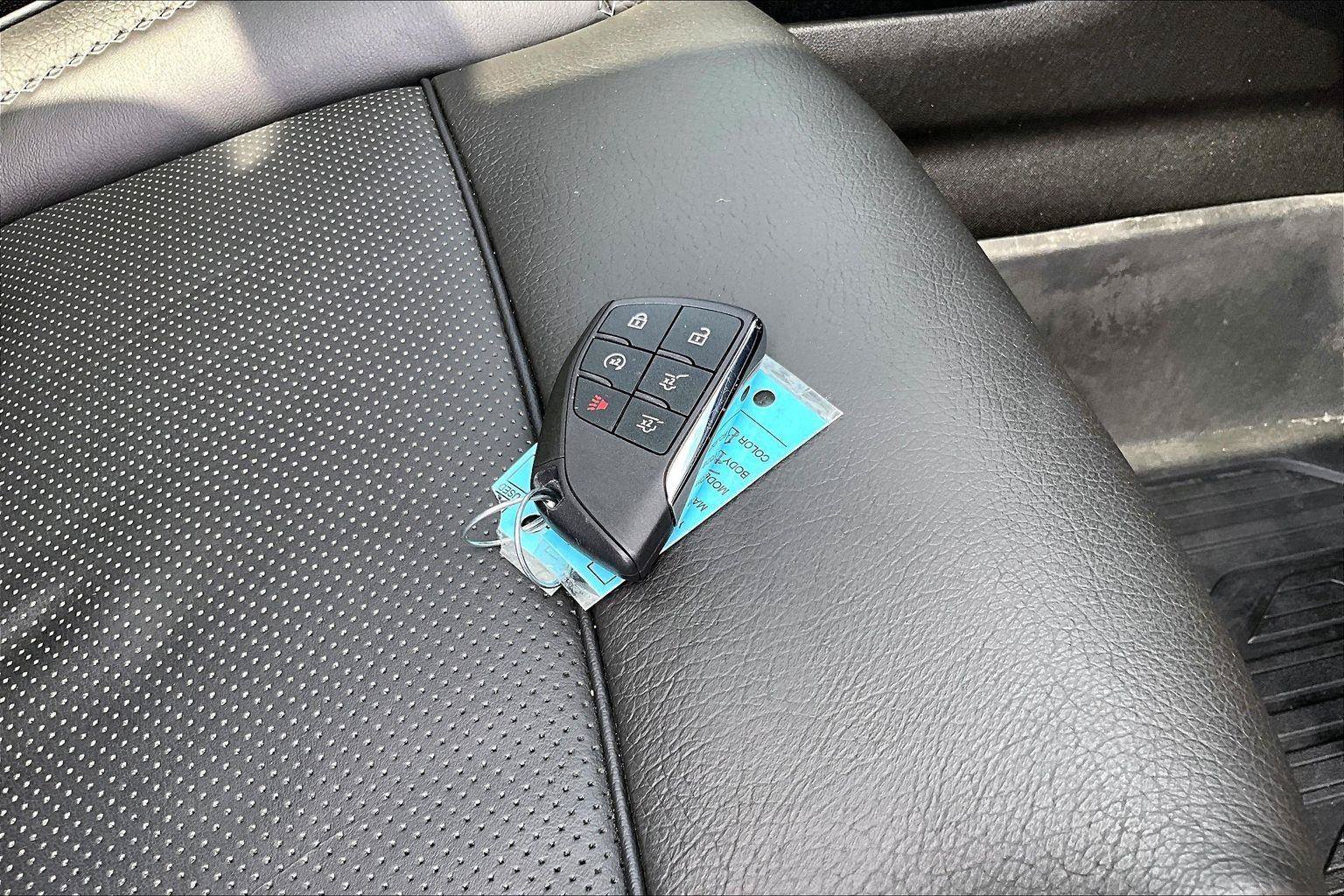 Used 2023 GMC Yukon XL Denali w/ LPO, Floor Liner Package AWD/4WD image 12