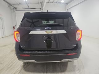 Used 2022 Ford Explorer XLT w/ Equipment Group 202A AWD/4WD image 5