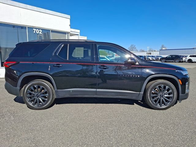 Used 2023 Chevrolet Traverse RS w/ LPO, Floor Liner Package AWD/4WD image 7