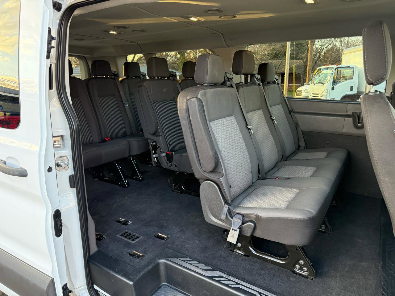 Used 2021 Ford Transit 350 XLT RWD image 15