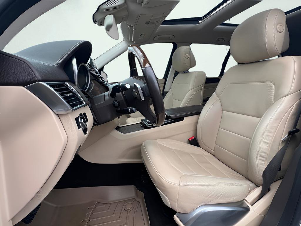 Used 2017 Mercedes-Benz GLS 550 4MATIC image 20