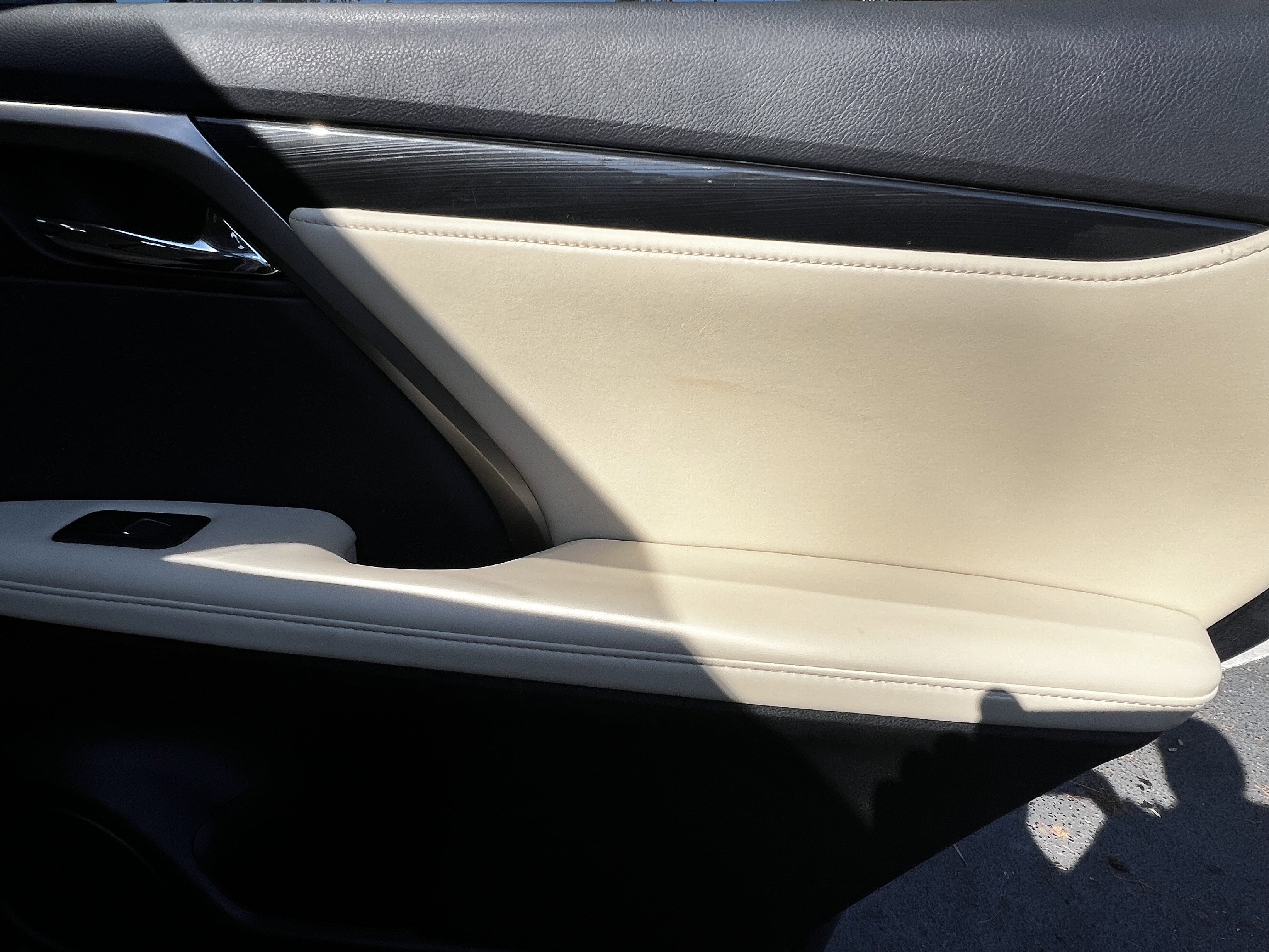 Used 2021 Lexus RX 350 FWD w/ Accessory Package image 38