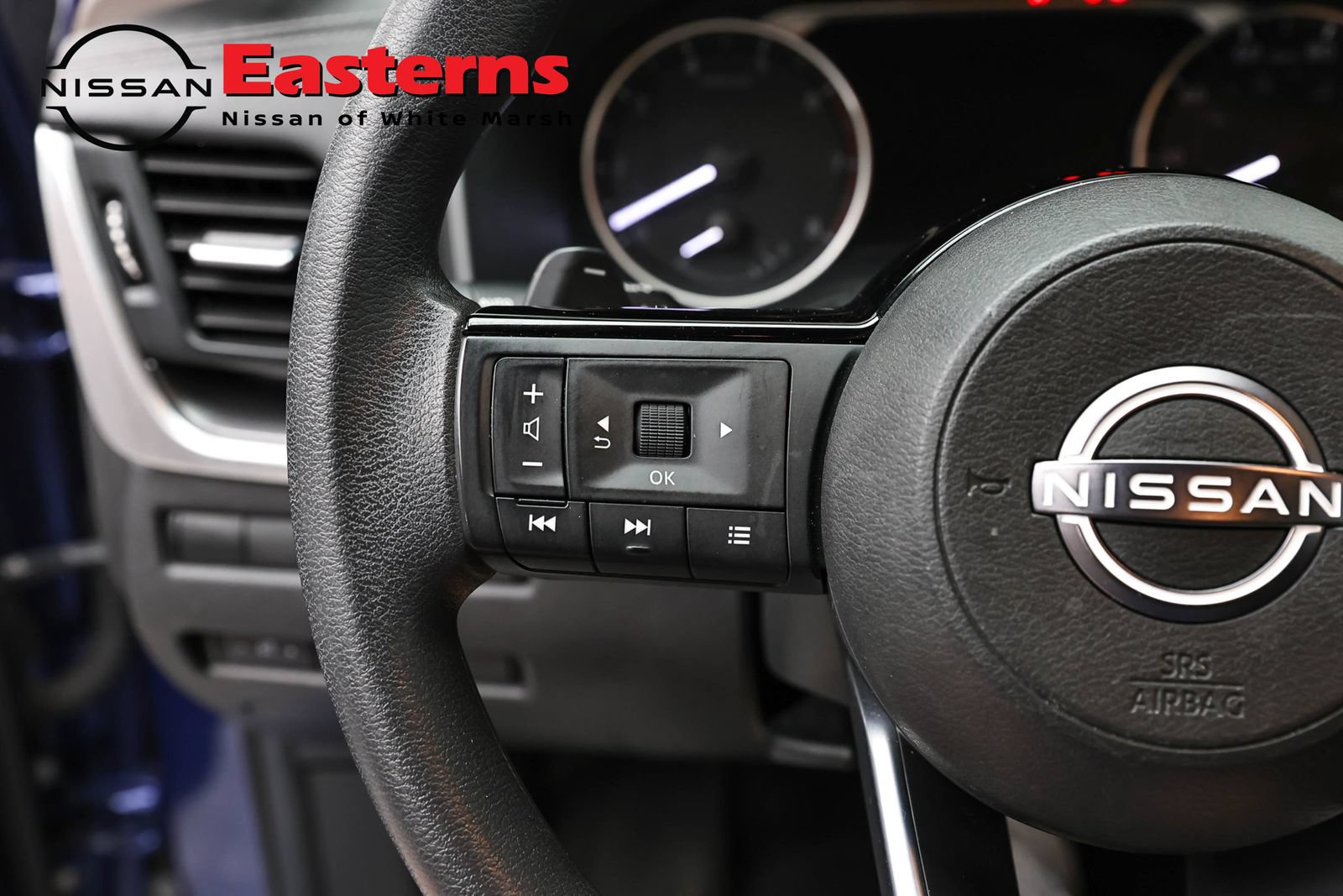 Used 2023 Nissan Rogue SV AWD/4WD image 15