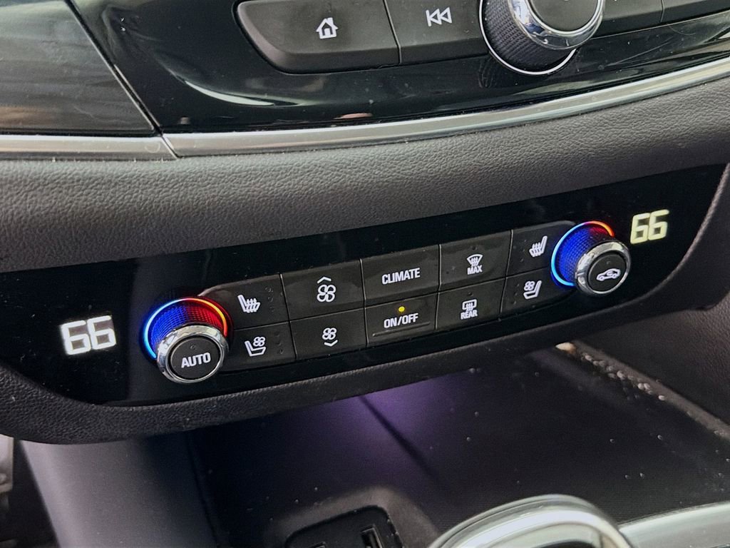 Used 2018 Buick Enclave Premium w/ Trailering Package image 18