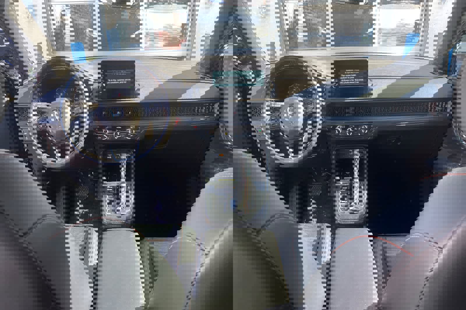 Used 2025 Honda CR-V Sport-L image 3